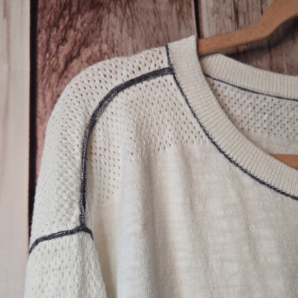 Talbots White and Gray Women's Sweater Size XL - Picture 3 of 7